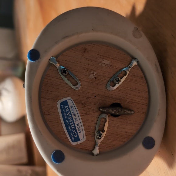 AVAILABLE VTG by Edna Mann Canary yellow Bird music box from Gotham Japan. - Picture 6 of 8